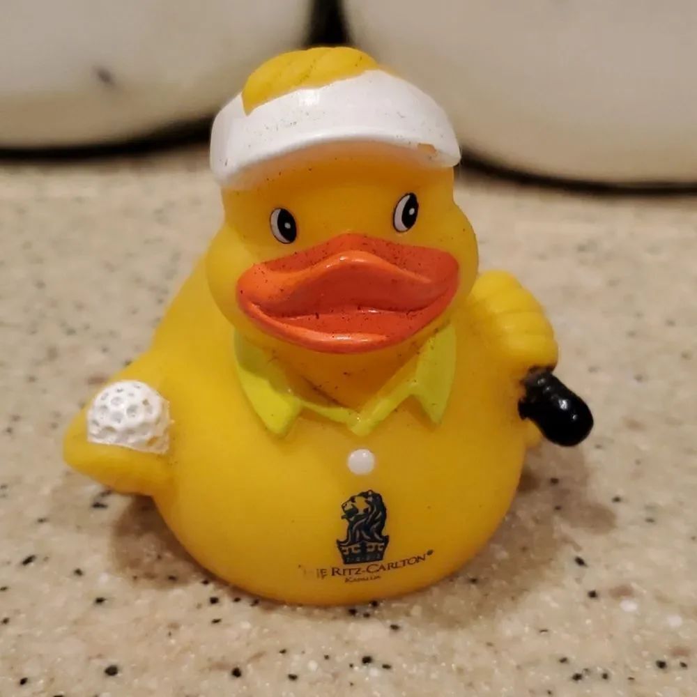 Pro Golfer Rubber Duck - Picture 1 of 5
